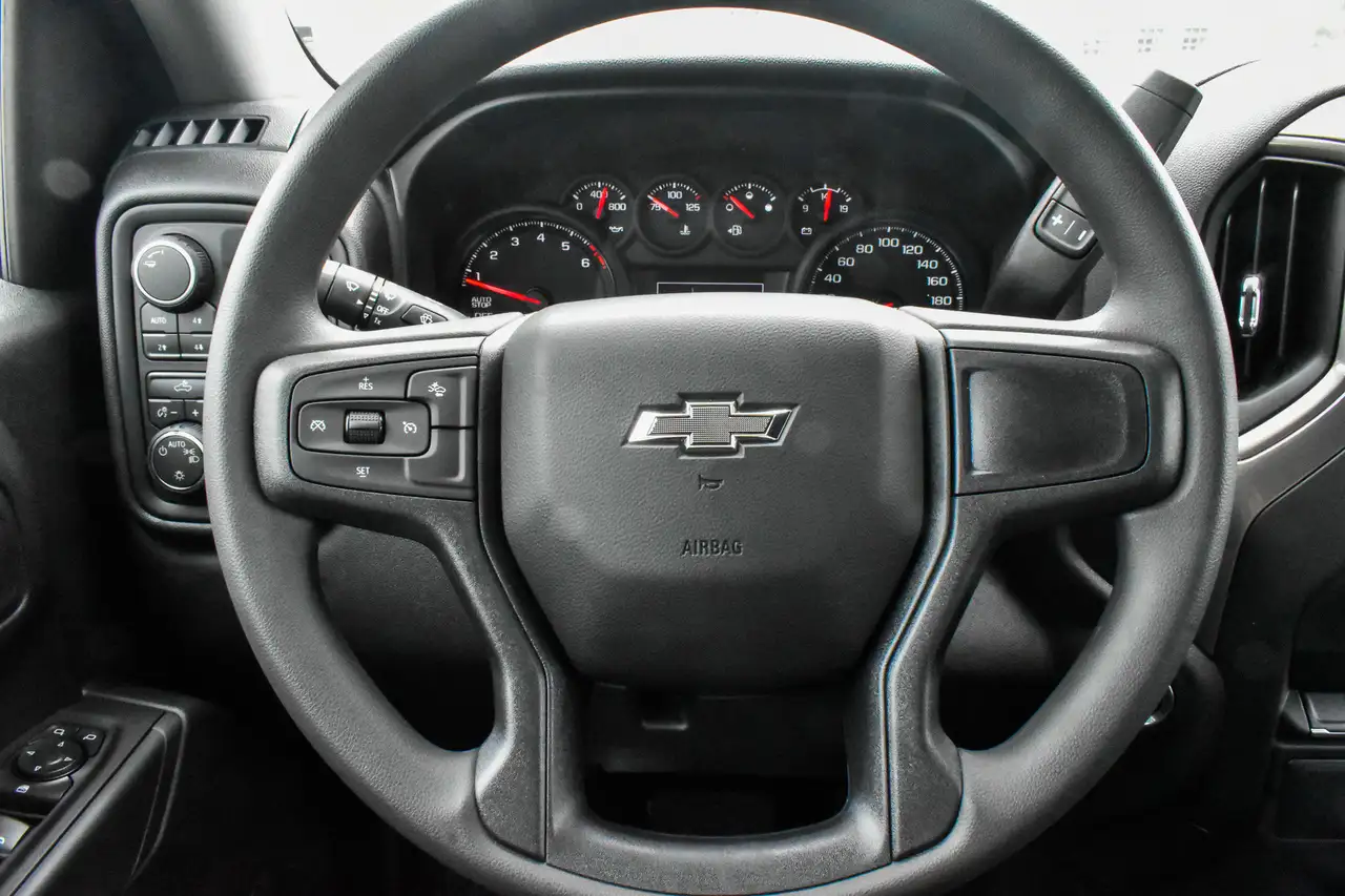 Chevrolet Silverado 1500 снимка Chevrolet Silverado 1500