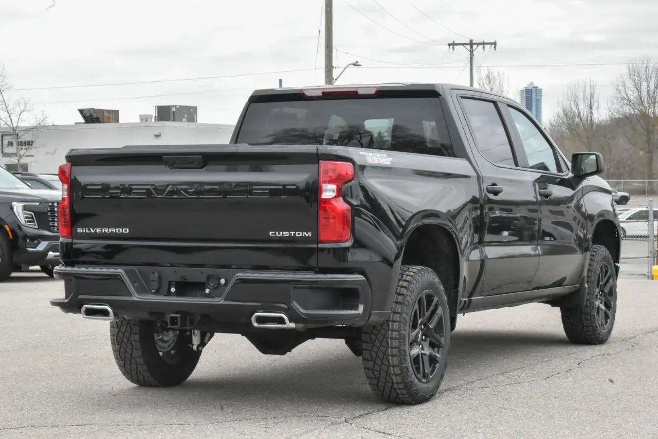 Chevrolet Silverado 1500 снимка Chevrolet Silverado 1500
