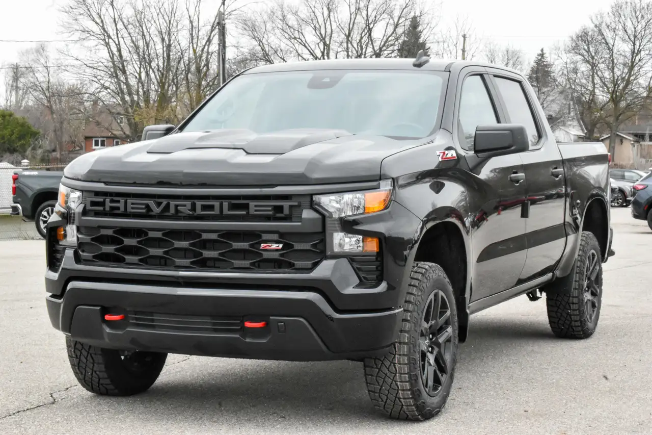 Chevrolet Silverado 1500 снимка Chevrolet Silverado 1500