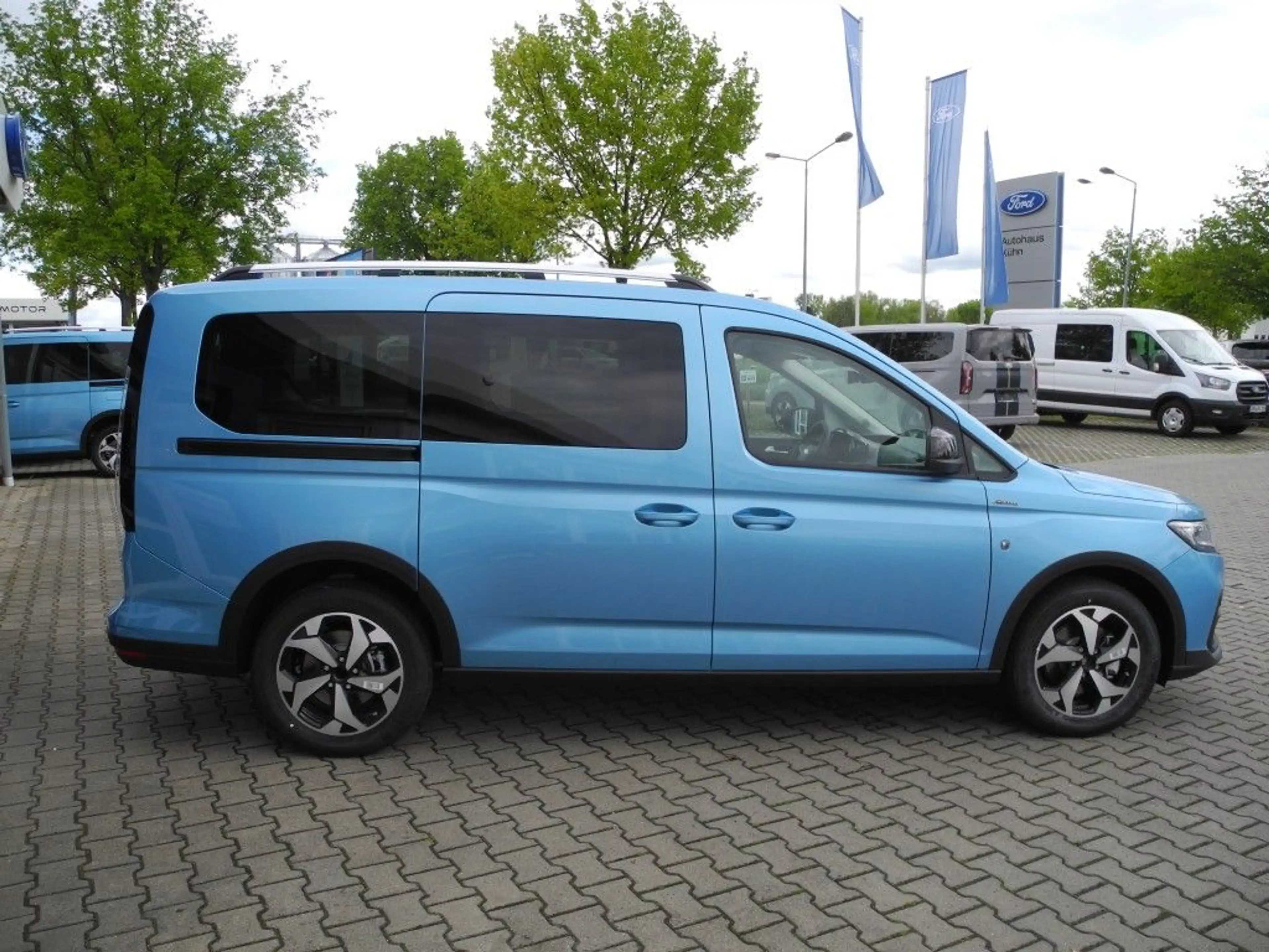 Ford Tourneo Connect 1.5 PHEV Aut. ACTIVE - Sitzh., Panor., Navi, iACC — photo 5