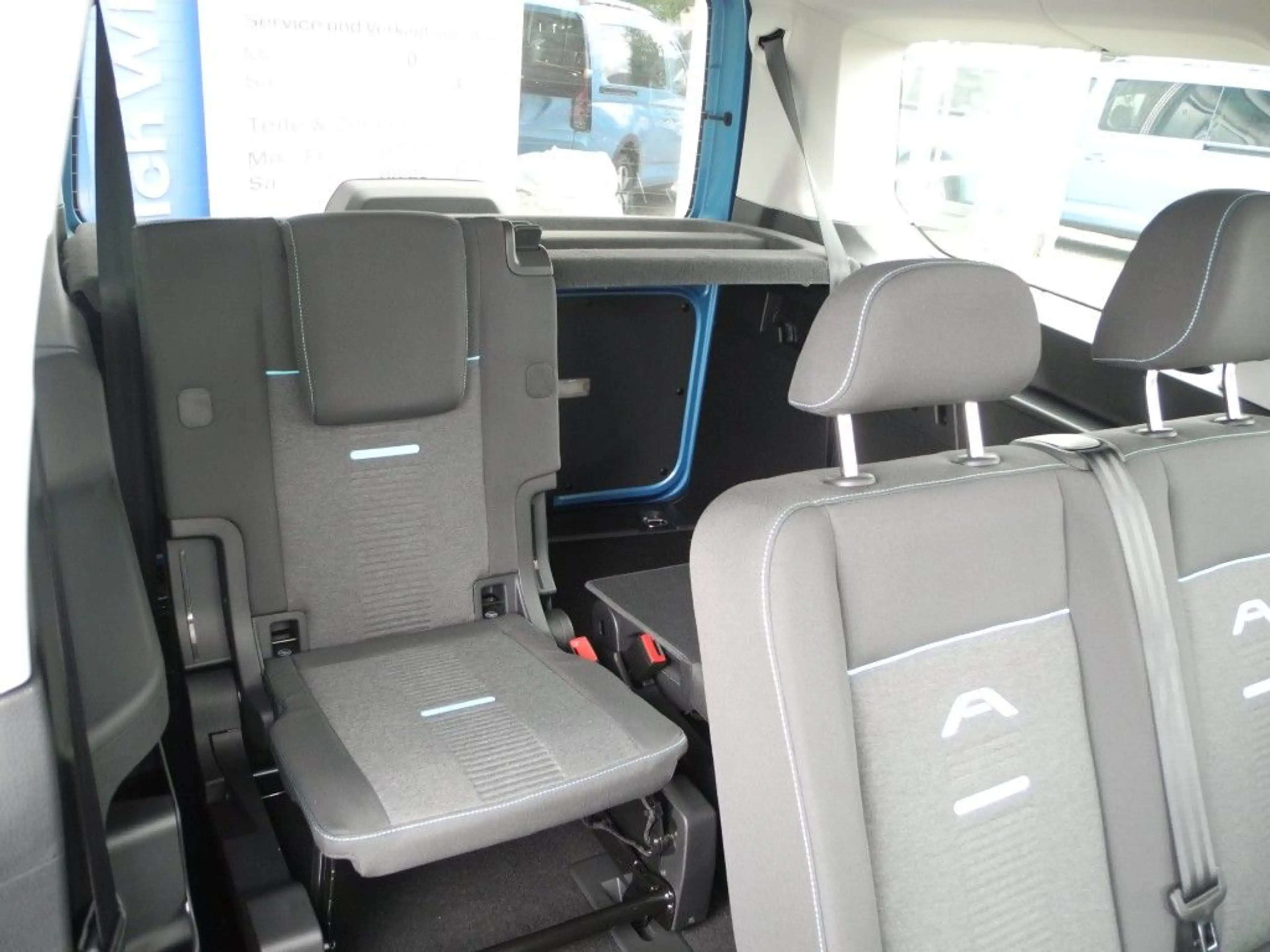 Ford Tourneo Connect 1.5 PHEV Aut. ACTIVE - Sitzh., Panor., Navi, iACC — photo 8