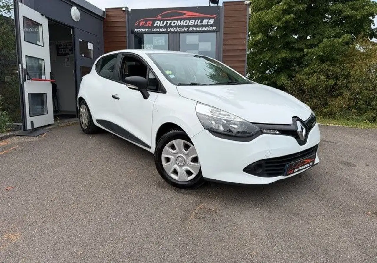 Renault Clio IV 1.5 dCi 75 ch 5 Places