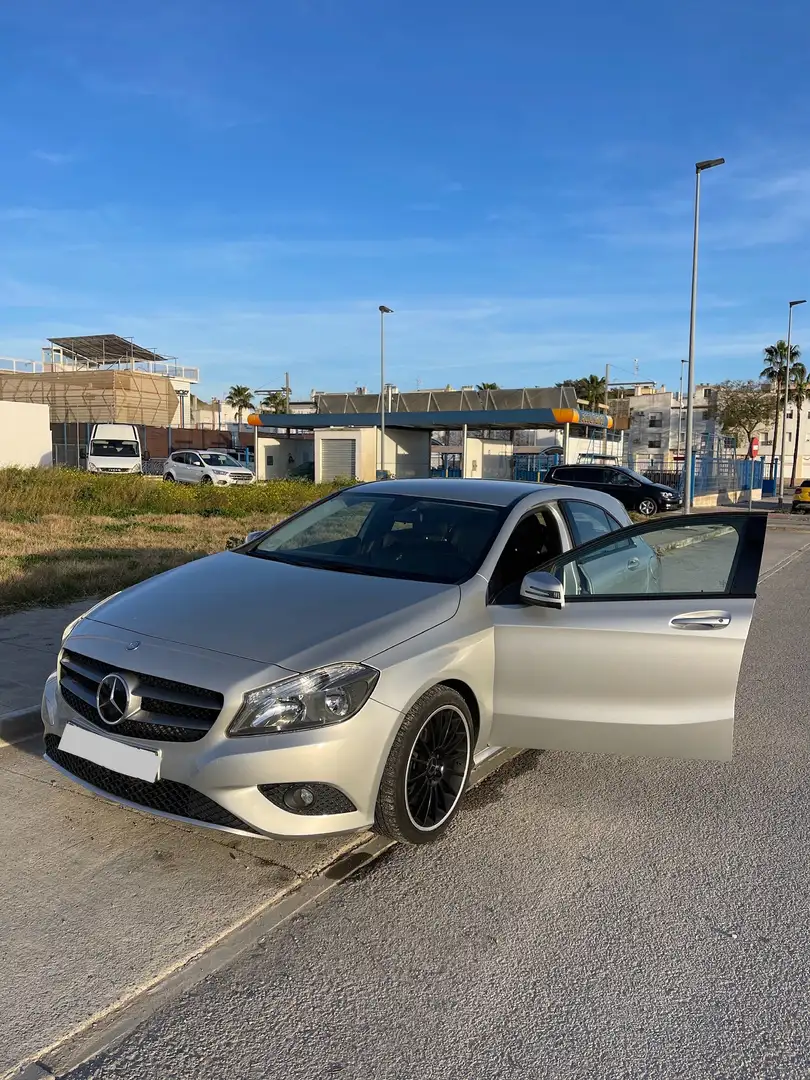 Mercedes-Benz A 180 180CDI BE AMG Sport - 2