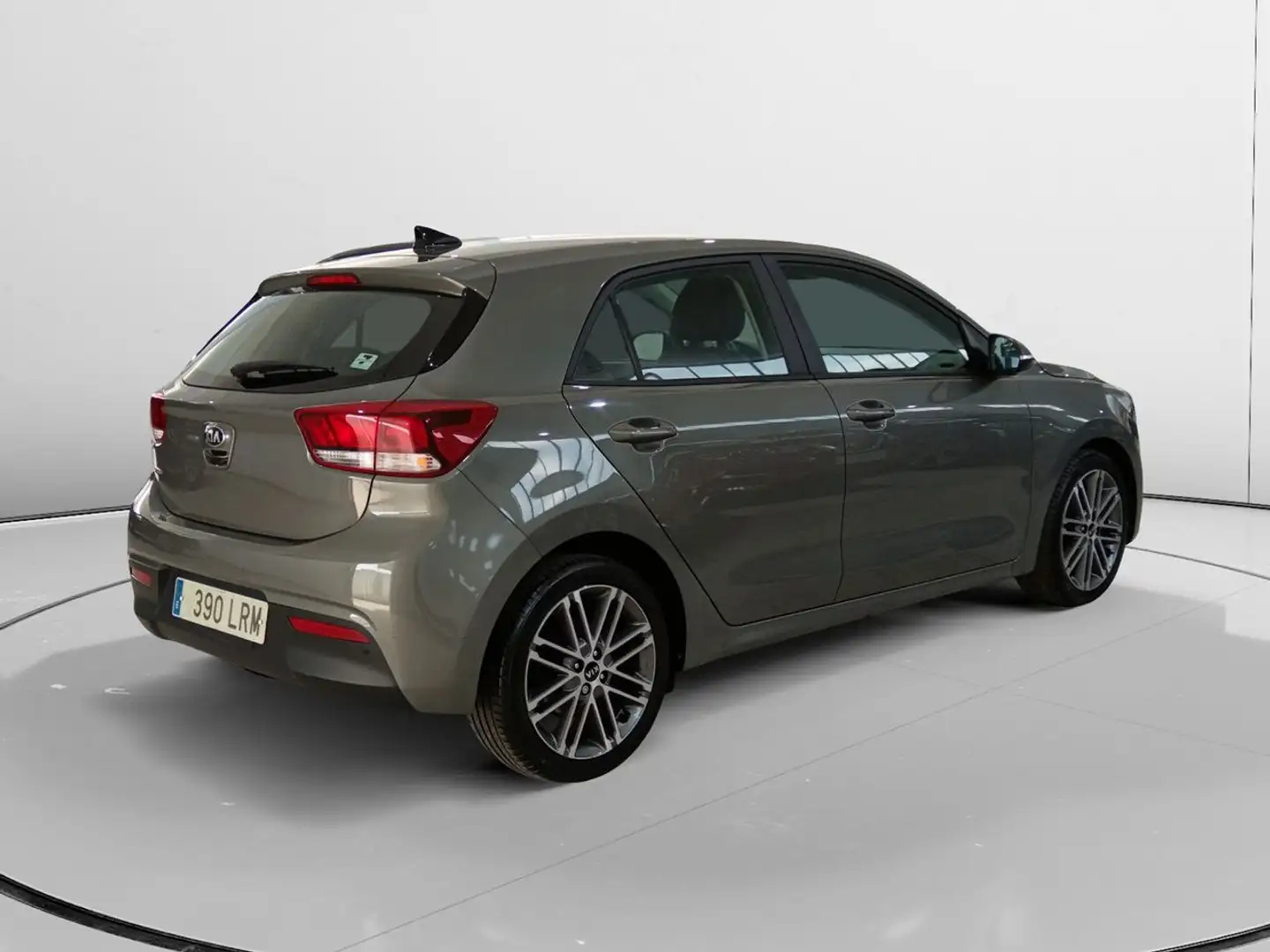 Kia Rio Drive Gris - 2