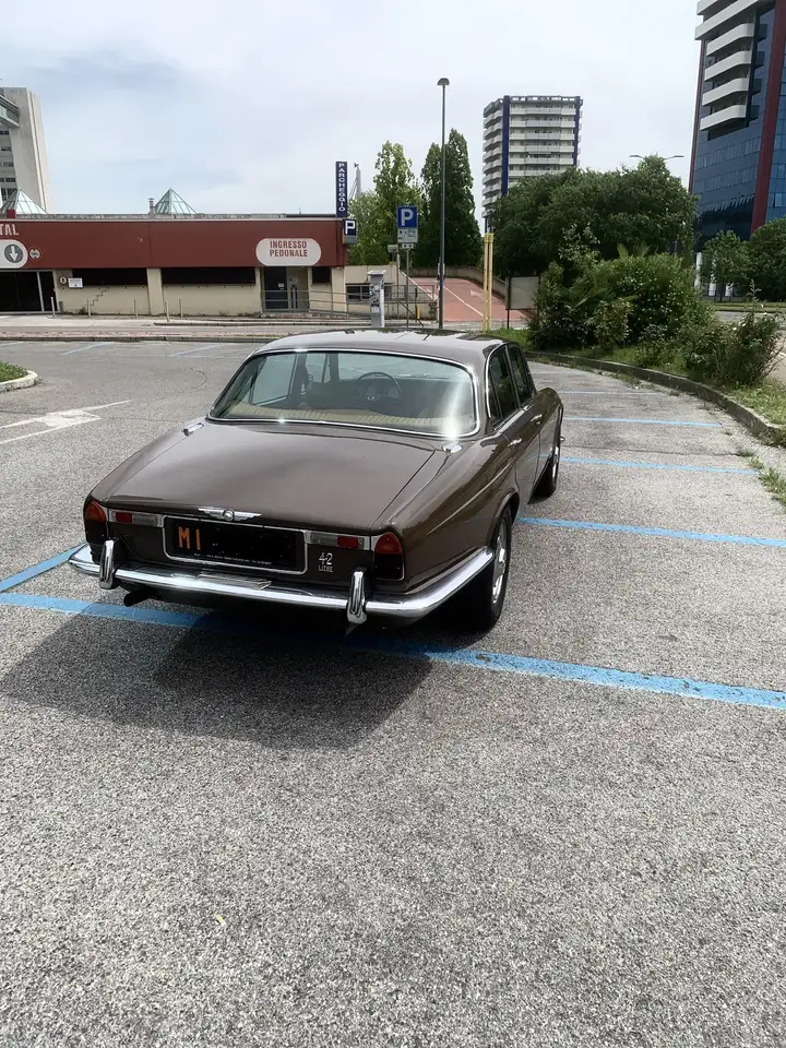 Jaguar XJ6 4.2 S1 Manuale, foto 3
