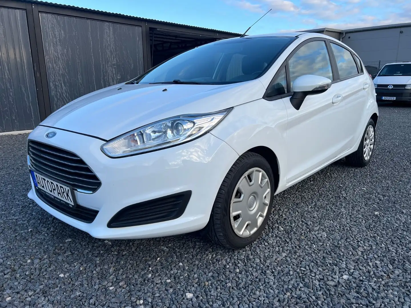 Ford Fiesta Trend*EURO6*KLIMA*120TKM*1.HAND*5TÜRIG* Weiß - 1
