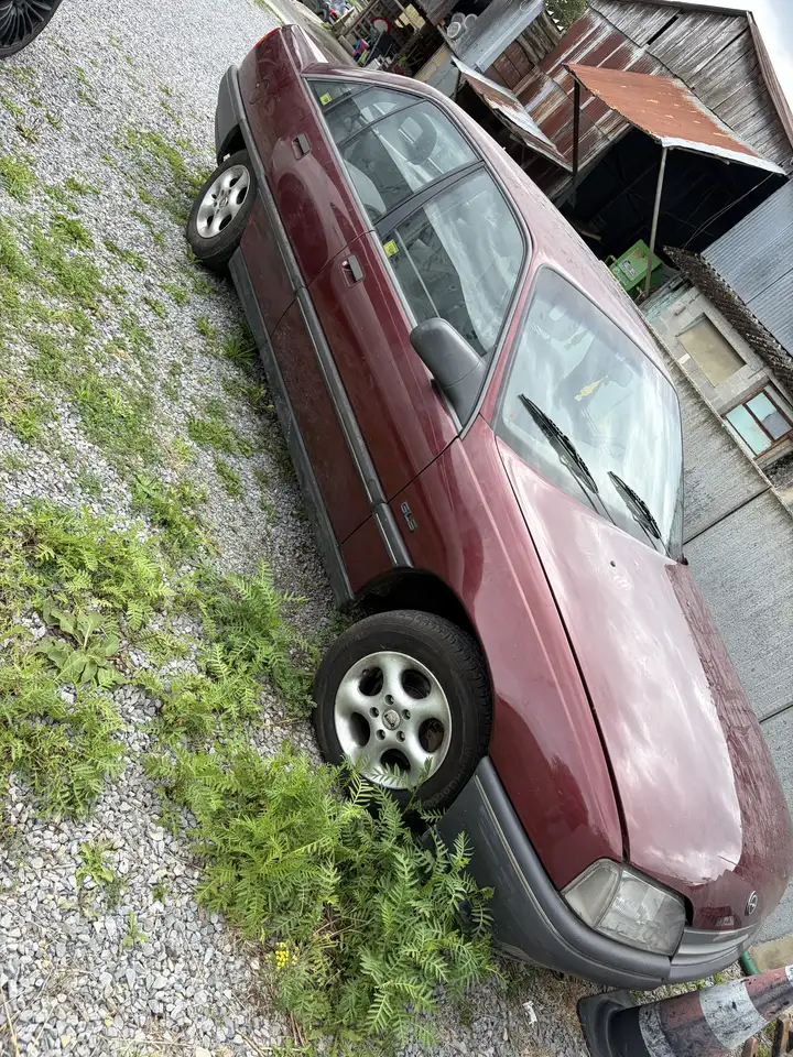 Opel Omega, foto 1