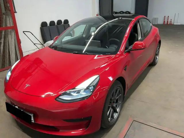 Tesla Model 3 Model 3 Standard Reichweite Plus Hinterradantrieb