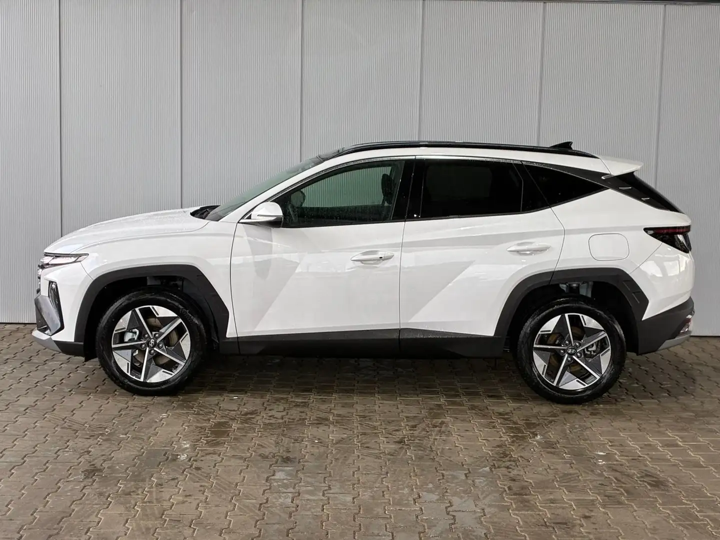 Hyundai TUCSON E-Motion 1.6 T-GDi 2WD HEV / Panoramadach ACC L... Weiß - 2
