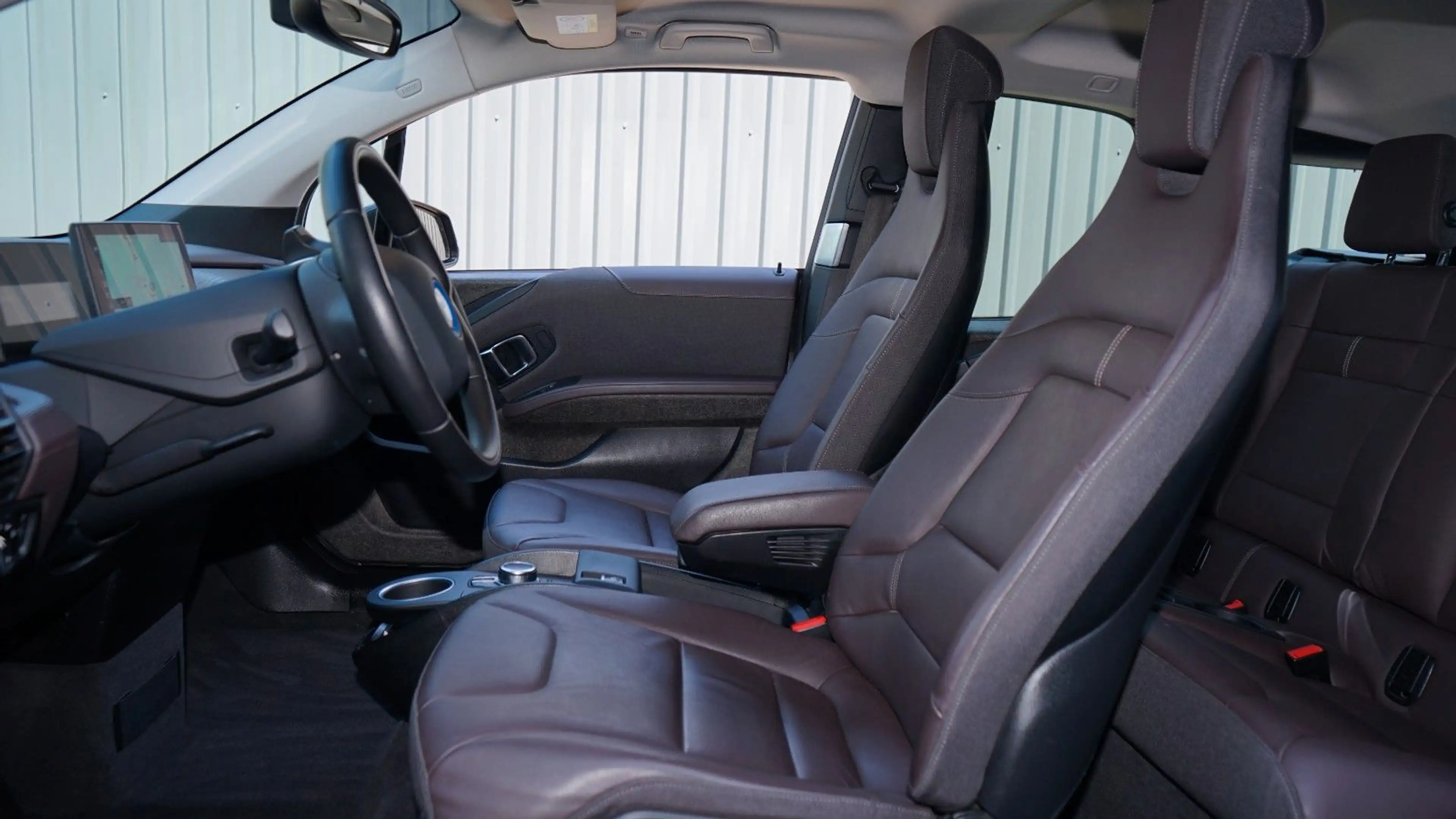 BMW i3 120AH SPORT PAKET*TWO TONE*LEDER TRUFFLE*20" — photo 6