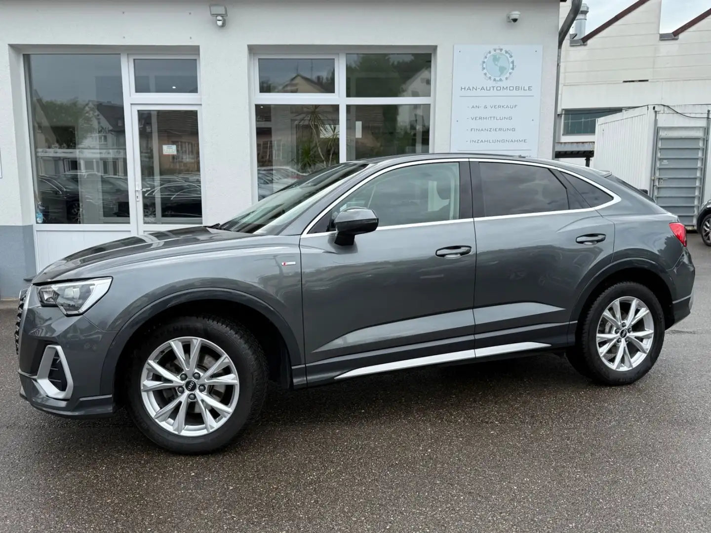 Audi Q3 Sportback 35 TDI S line Gris - 1