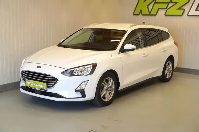 Ford Focus view 11