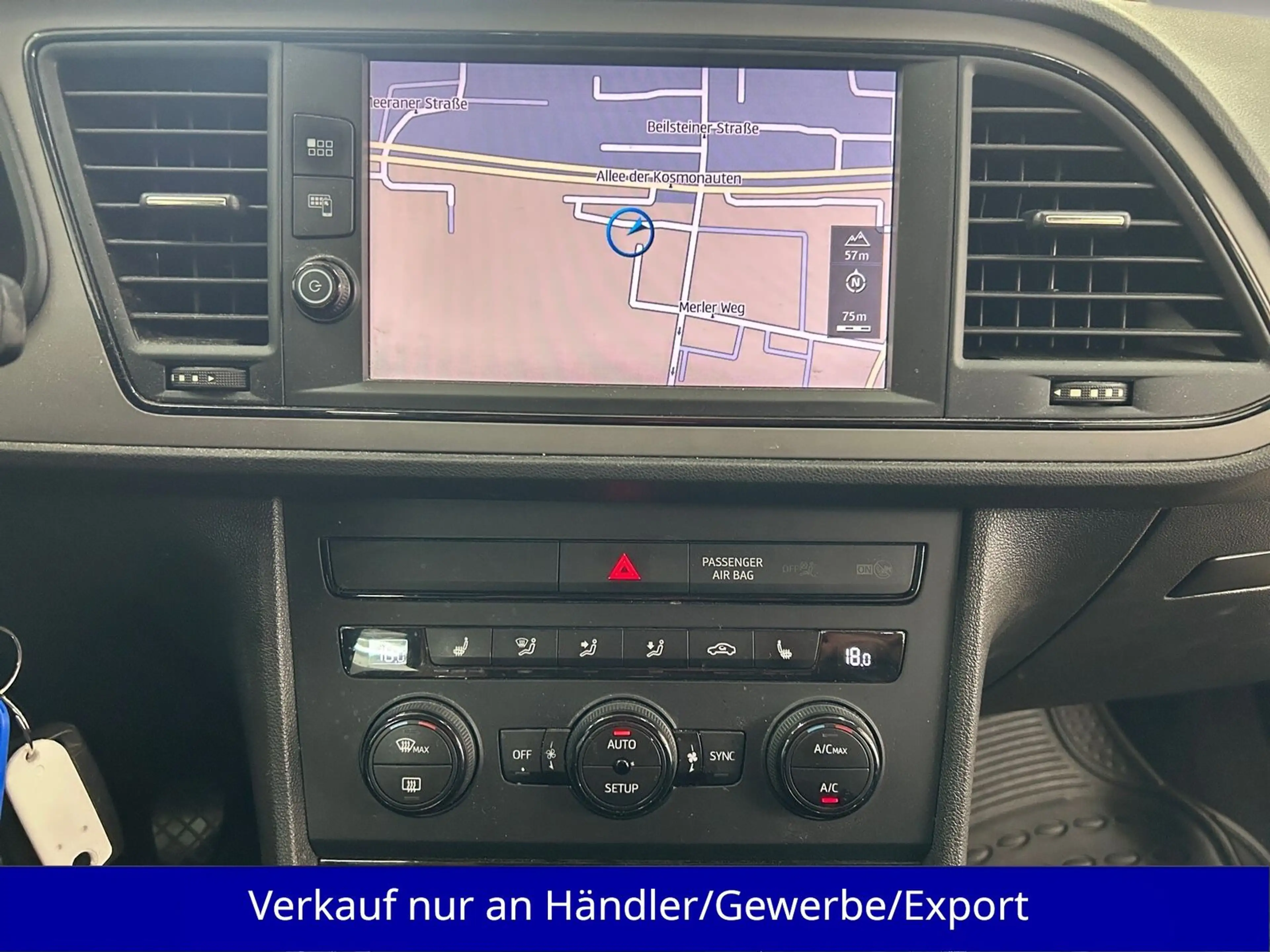 SEAT Leon ST 1.2 TSI AAC SHZ Navi PDC — photo 13