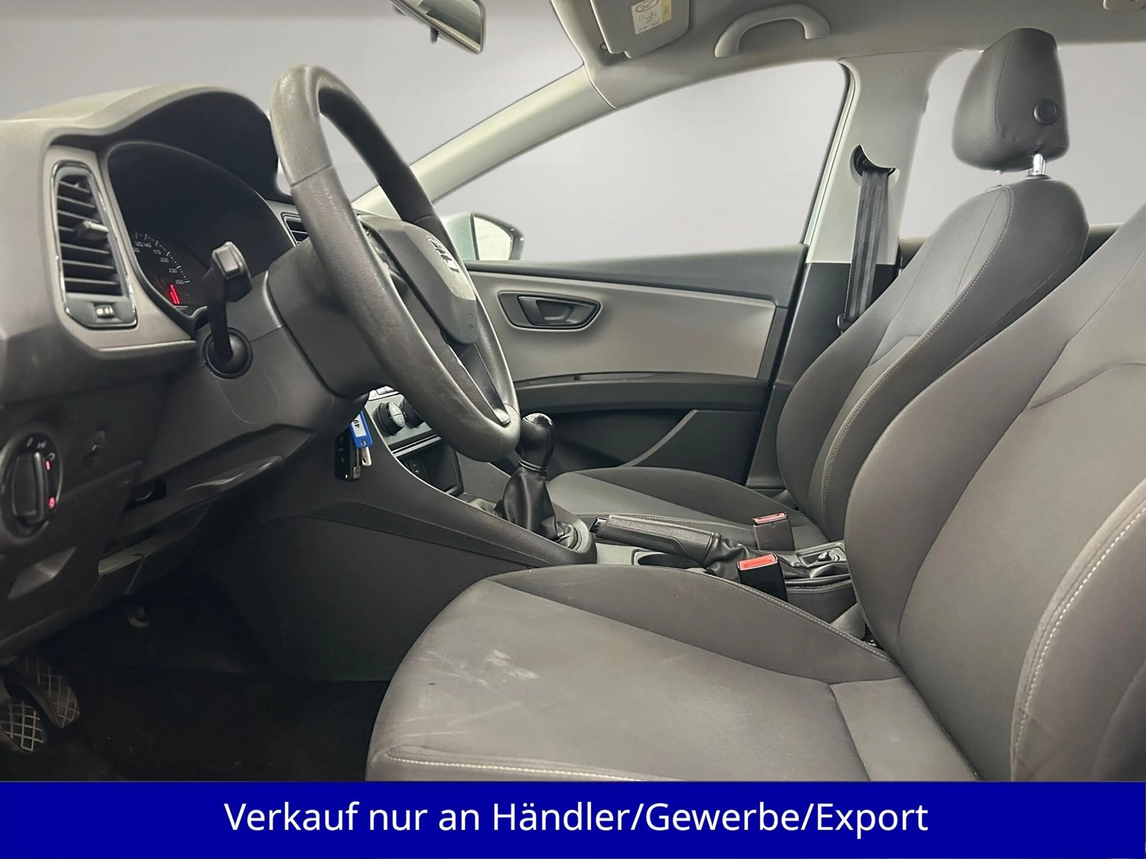SEAT Leon ST 1.2 TSI AAC SHZ Navi PDC — photo 9