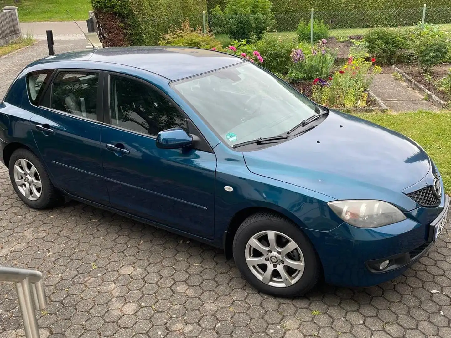 Mazda 3 1.6 CD Sport "Active" Blau - 1