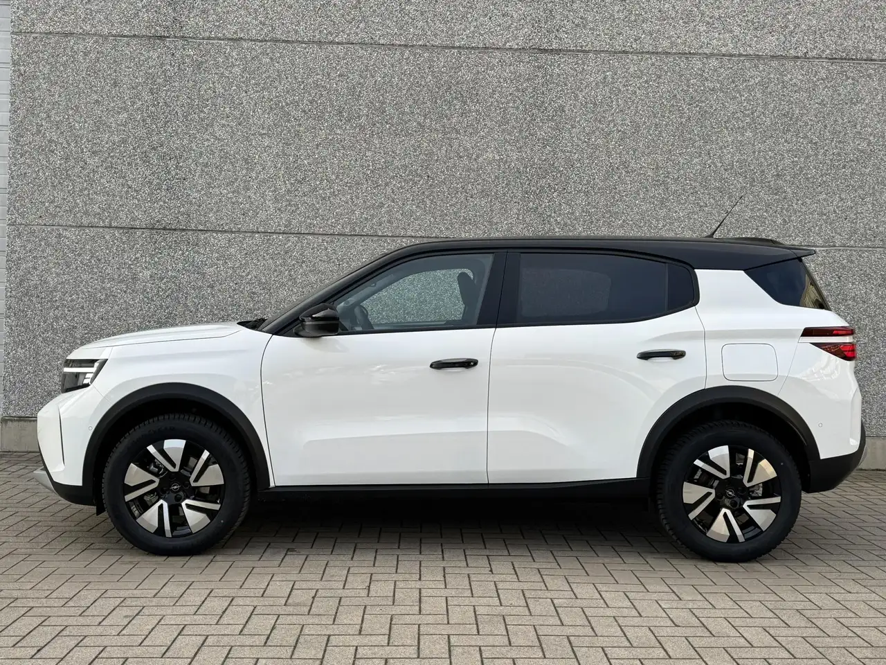 Opel Frontera MILD HYBRID 145PK GS 7ZIT/CAMERA/NAVI 2