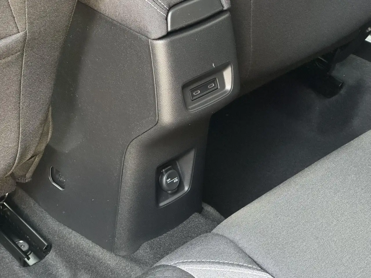 Opel Frontera MILD HYBRID 145PK GS 7ZIT/CAMERA/NAVI 14