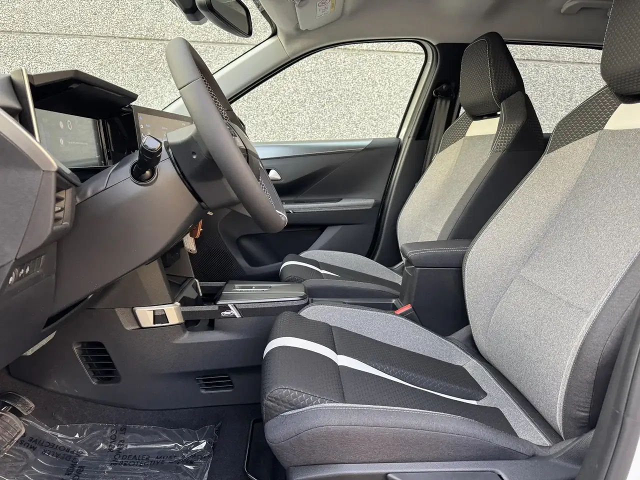 Opel Frontera MILD HYBRID 145PK GS 7ZIT/CAMERA/NAVI 15