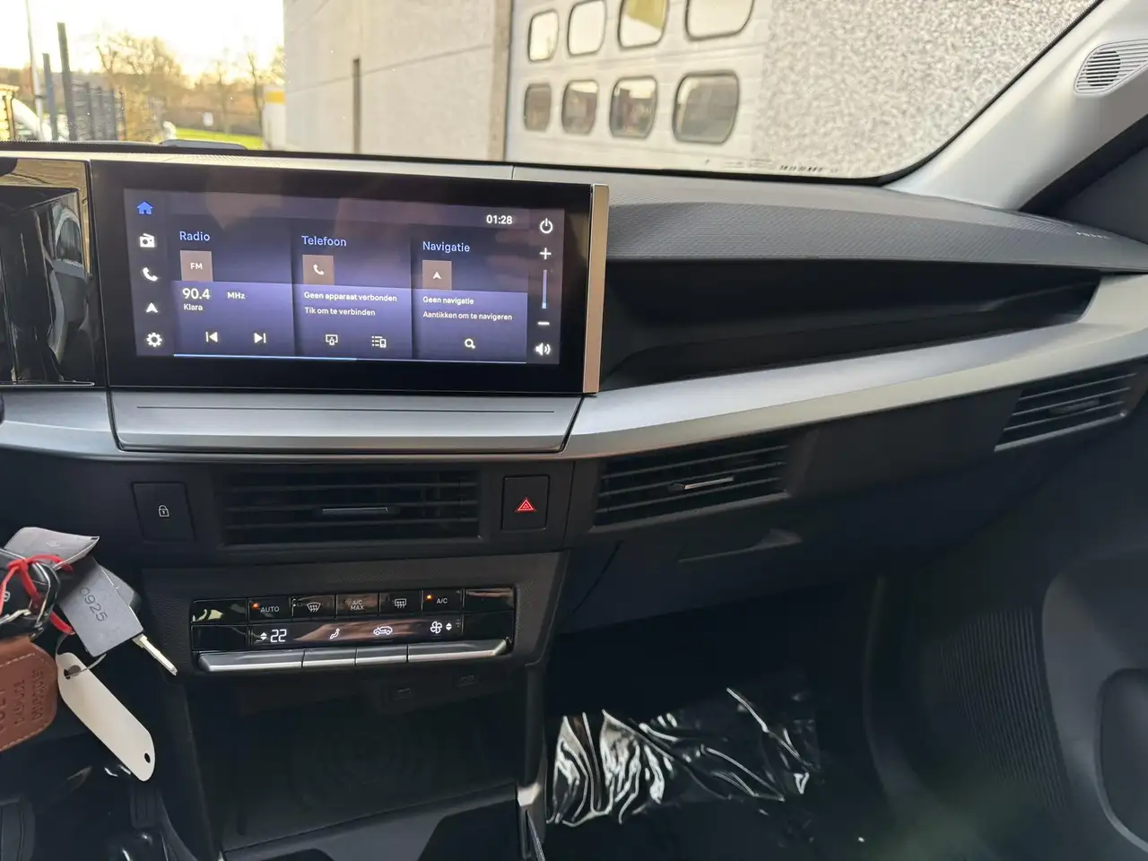 Opel Frontera MILD HYBRID 145PK GS 7ZIT/CAMERA/NAVI 19