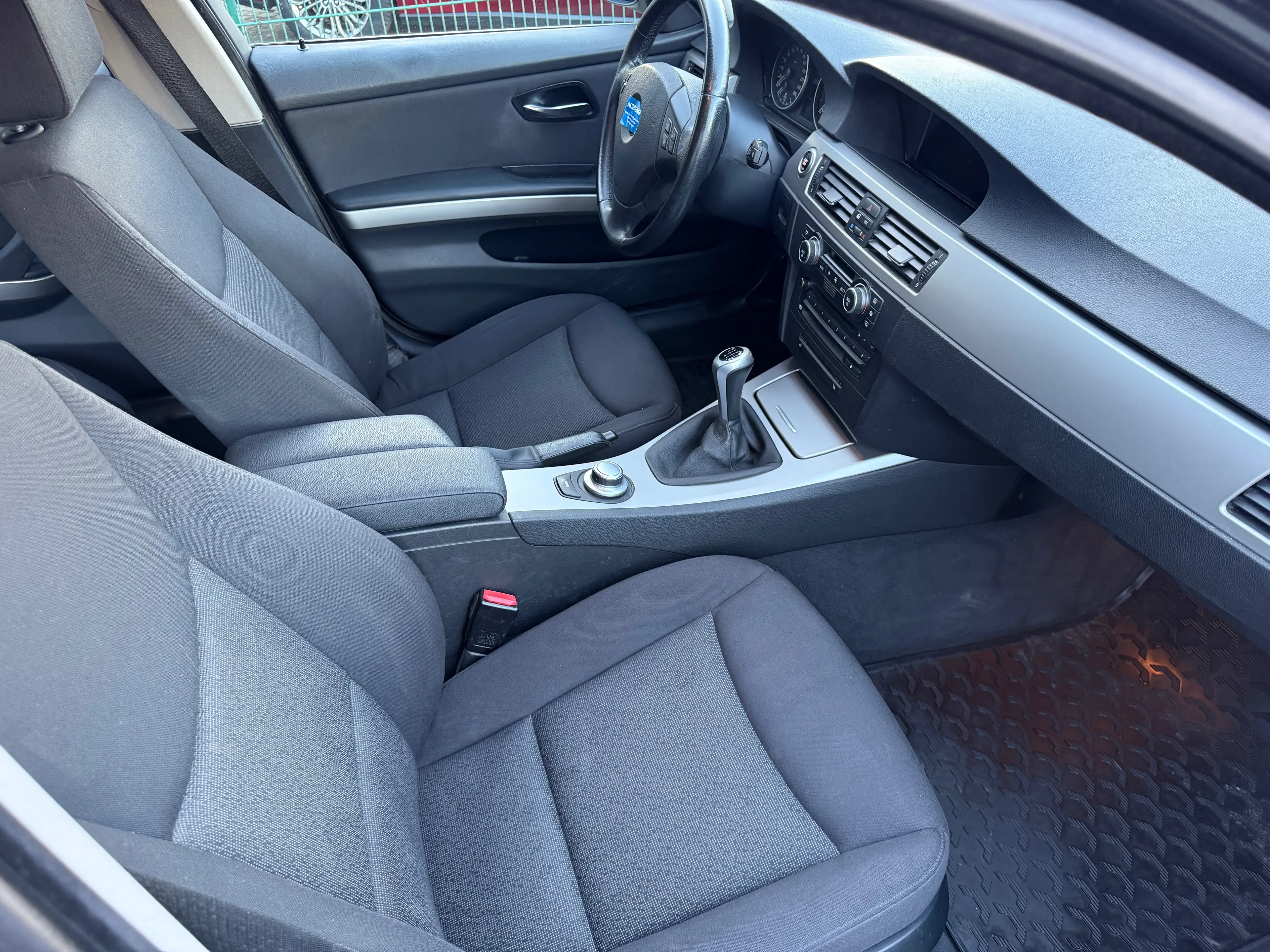 BMW 325 D Touring *nur 193 TKM*HU neu*2.Hand*Scheckheft*Navi*PDC*SHZ* — photo 10