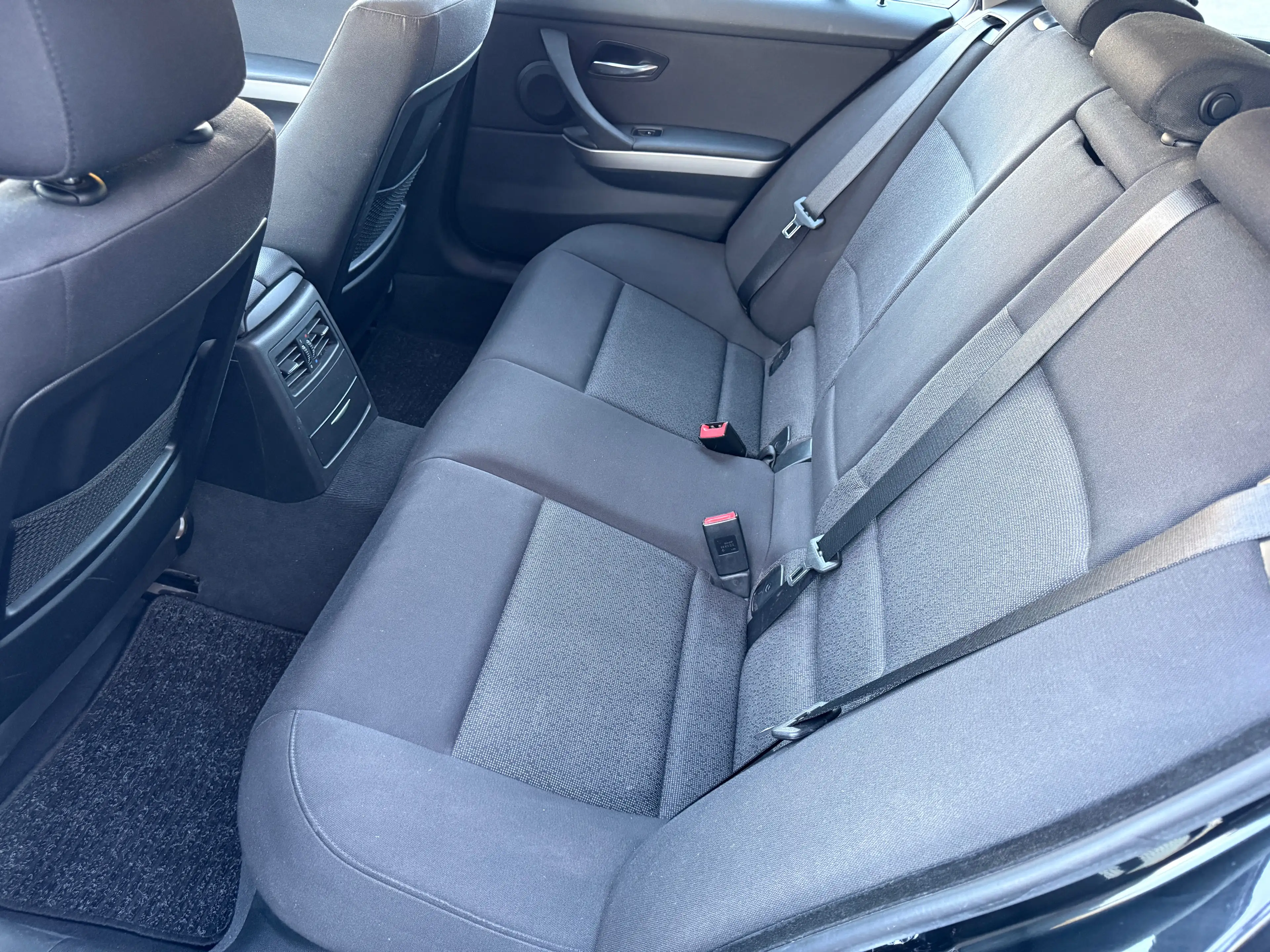 BMW 325 D Touring *nur 193 TKM*HU neu*2.Hand*Scheckheft*Navi*PDC*SHZ* — photo 12