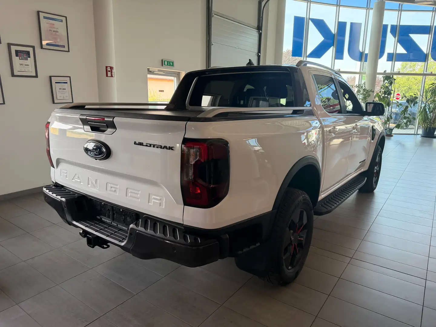 Ford Ranger 2.3 Ecoboost PHEV Wildtrak e-4WD DK LAGERBONUS Weiß - 2