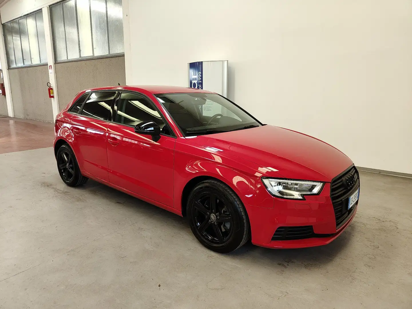 Audi A3 SPB 30 TDI AdaptiveCruise Navi CarPlay/AndroidAuto Rouge - 2