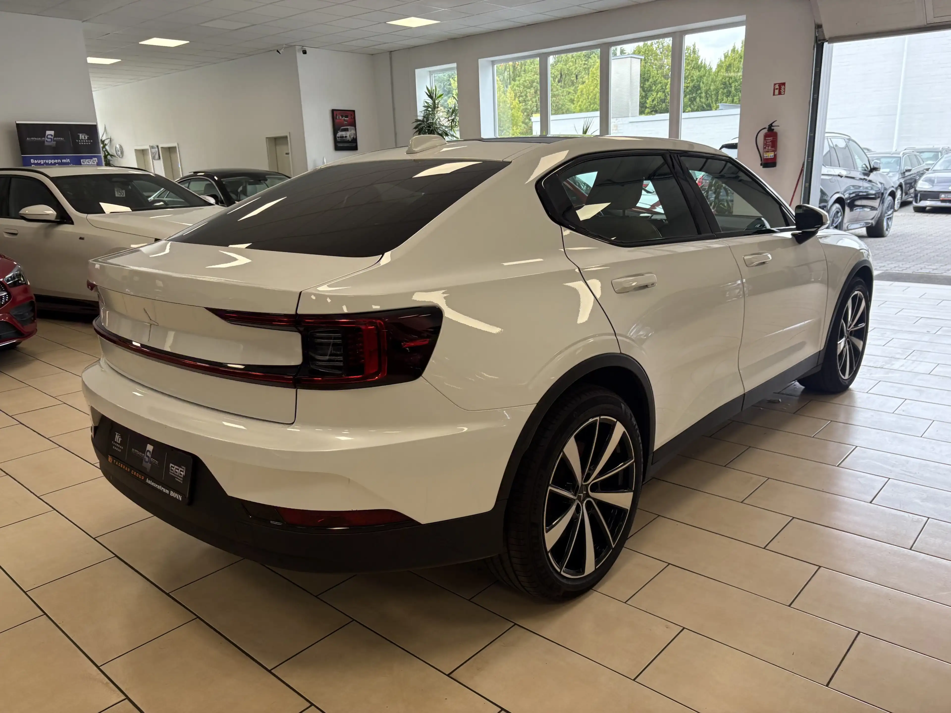 Polestar 2 Long Range Single Harman Kardon Leder Pano — photo 6