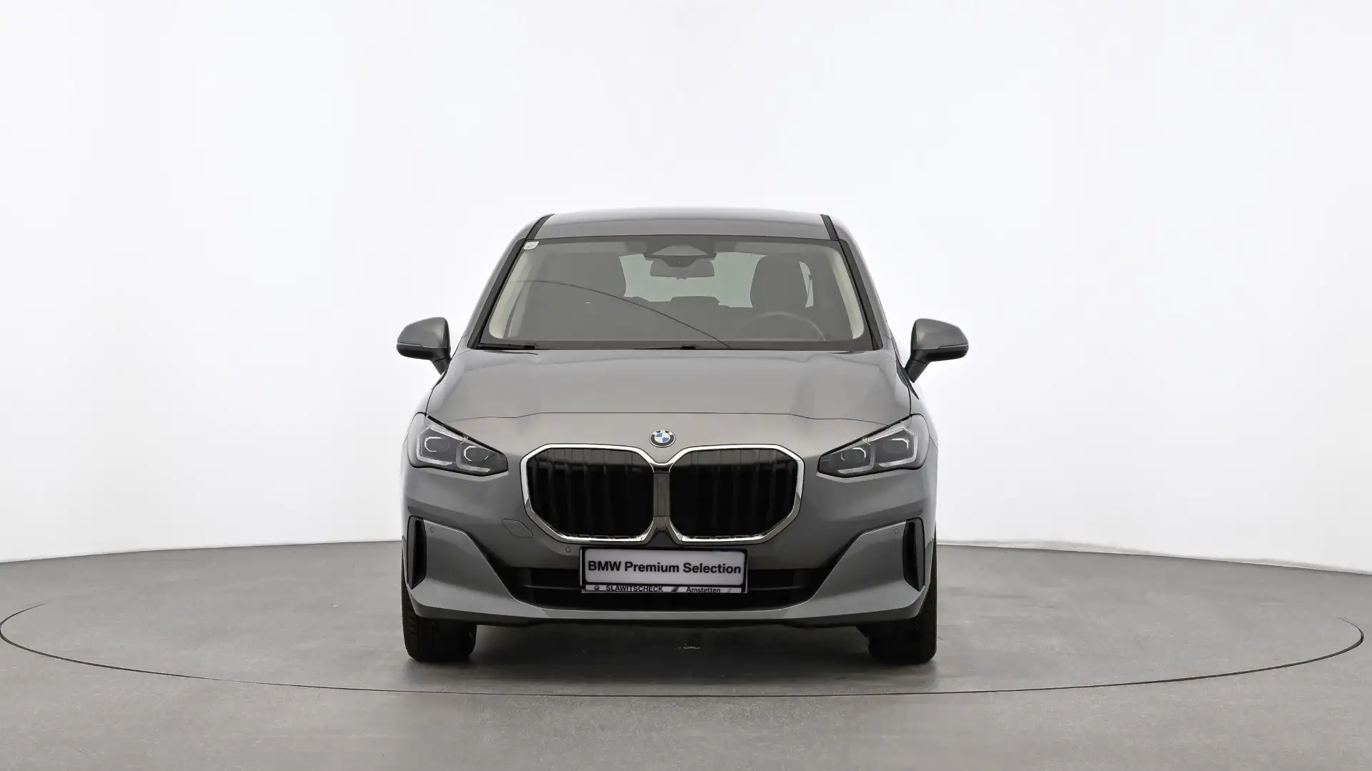 BMW 218 d U06 Grau - 2