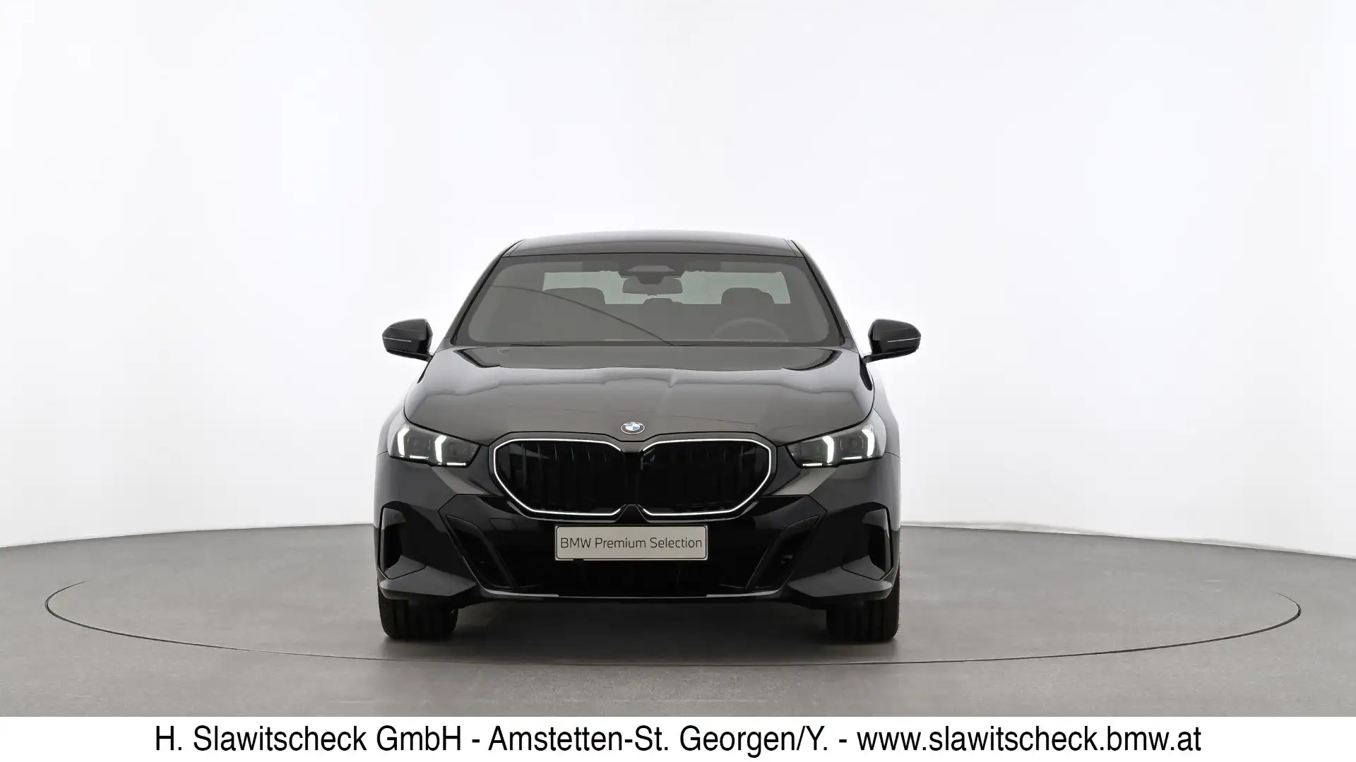 BMW 520 d xDrive G60 Schwarz - 2