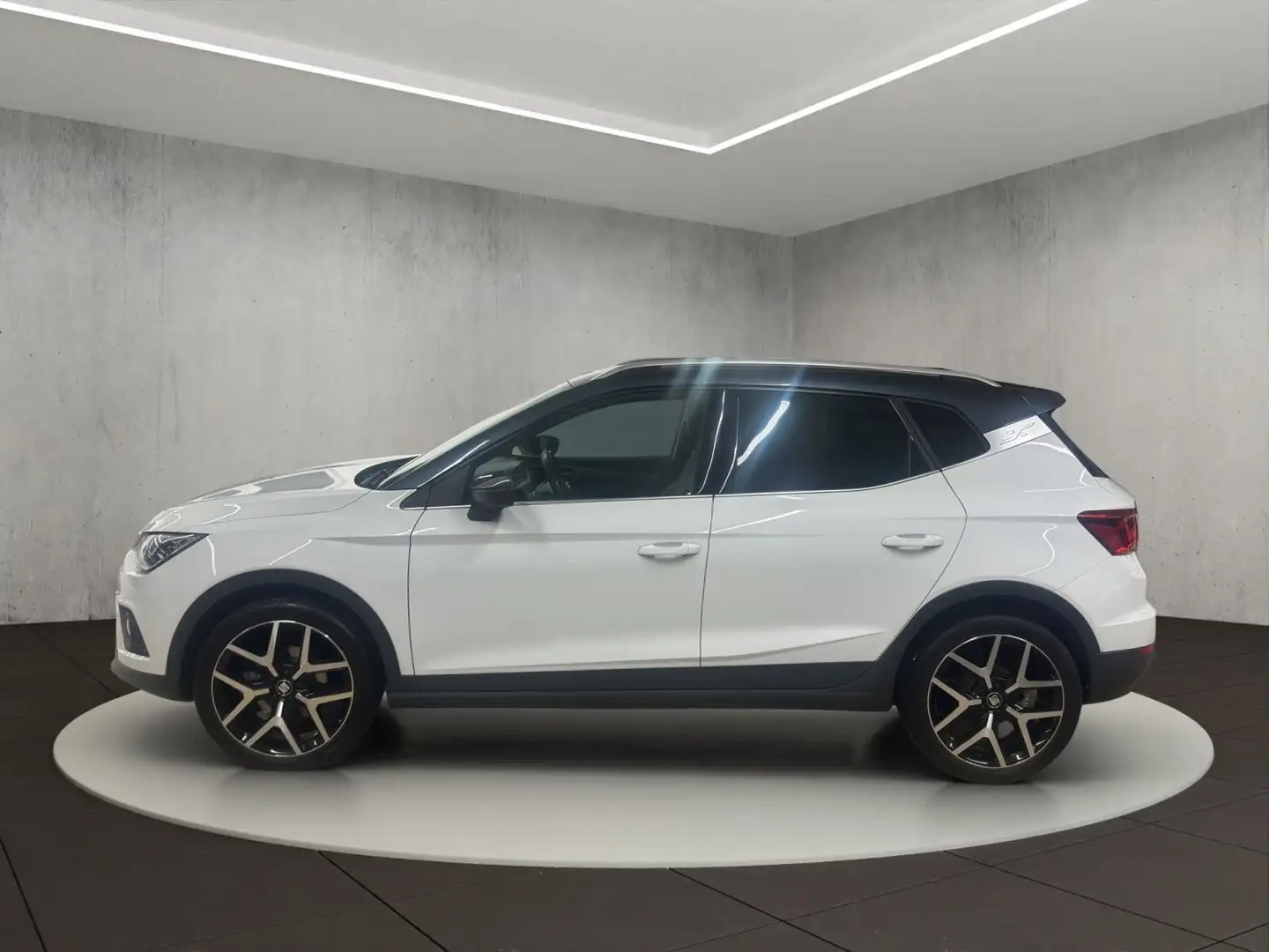 SEAT Arona 1.0 TSI FR OPF Weiß - 2