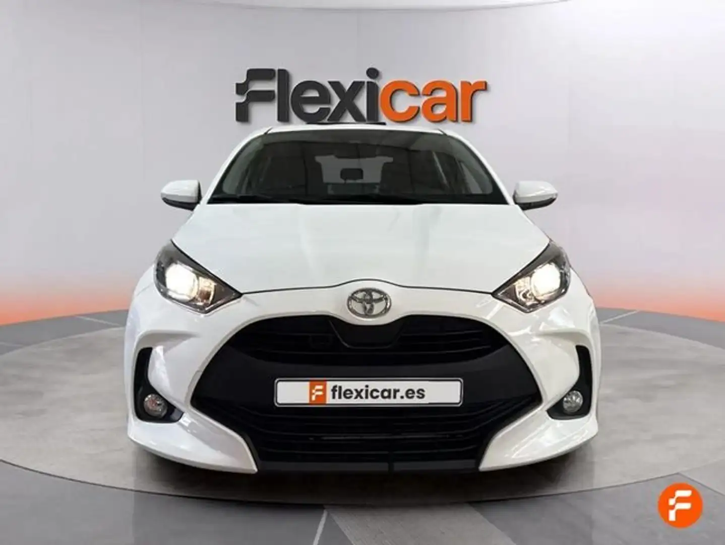 Toyota Yaris Active 1.0 70cv Blanco - 2