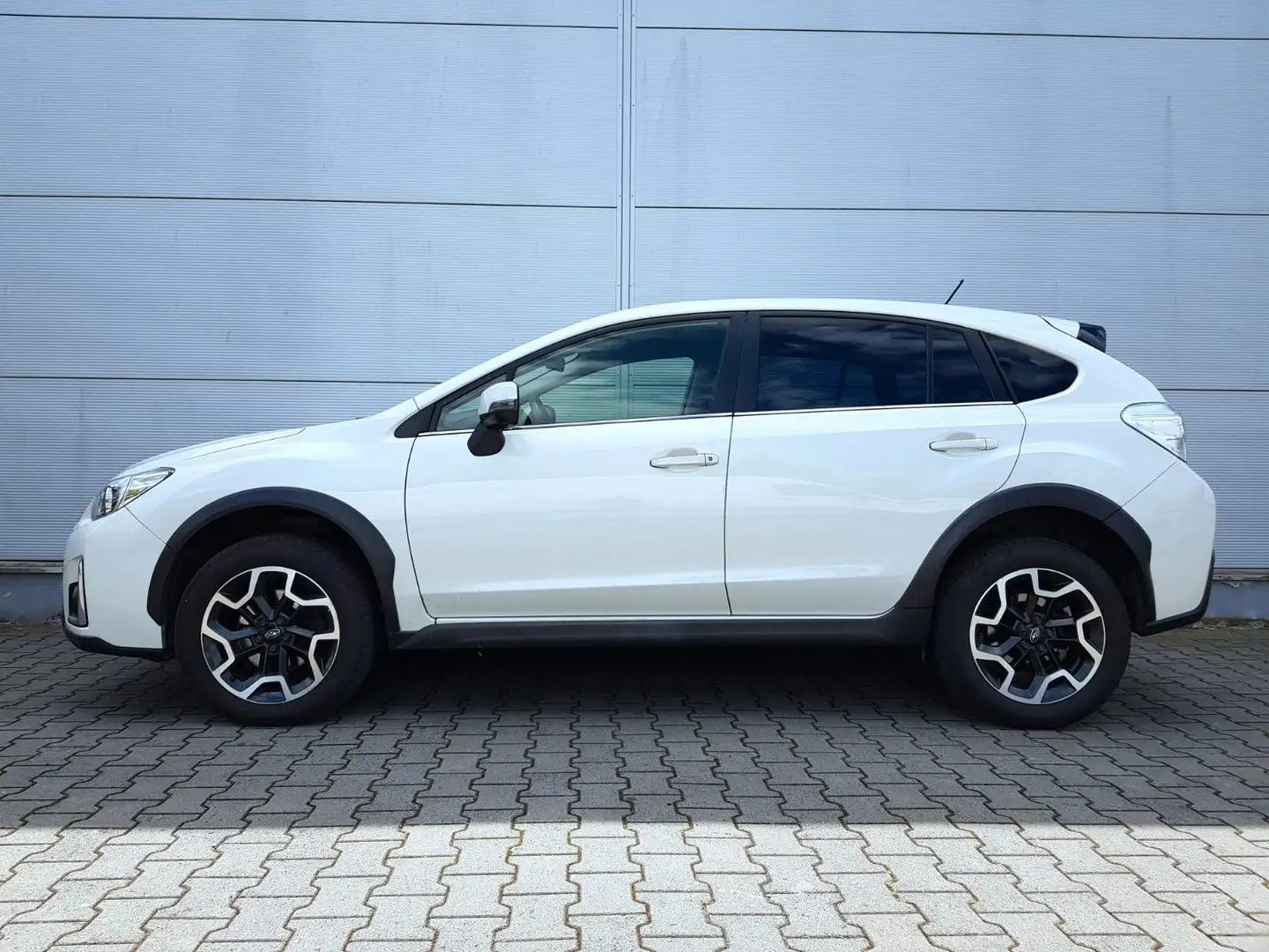 Subaru XV 2.0d Comfort (Kamera) Bílá - 1