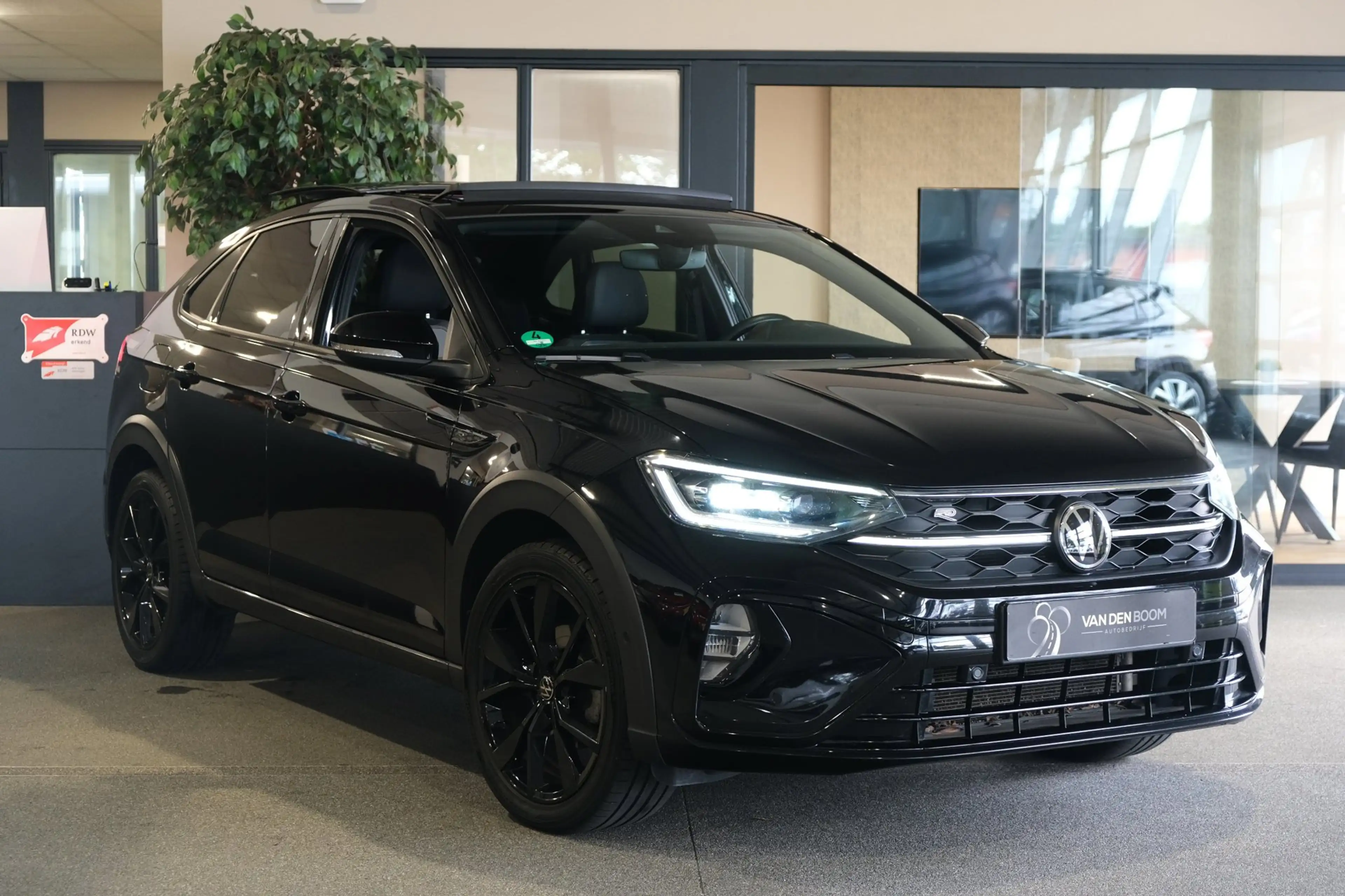 Volkswagen Taigo 1.5 TSI 2x R-Line 150PK DSG Black Style Pano IQ Ma — photo 6