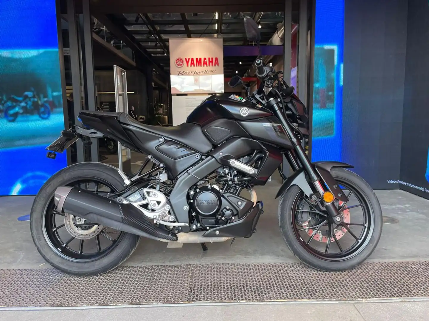 Yamaha MT-125 . Negru - 1