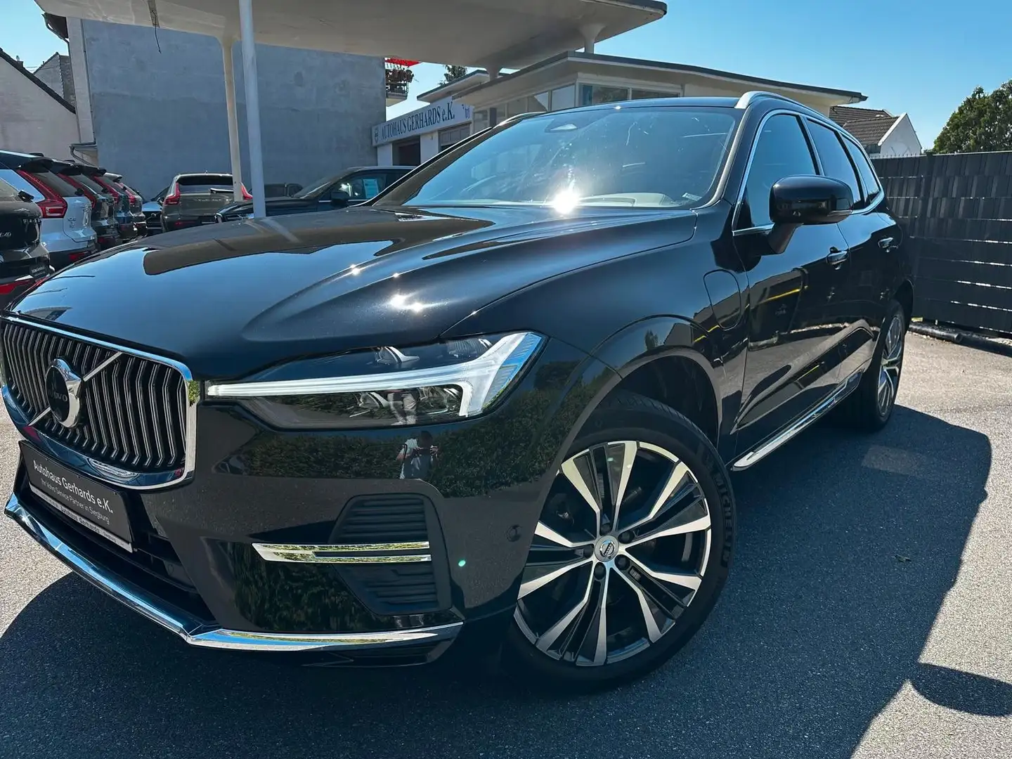 Volvo XC60 T6 Inscription L RANG Plugin Pano,360°Googl Schwarz - 1
