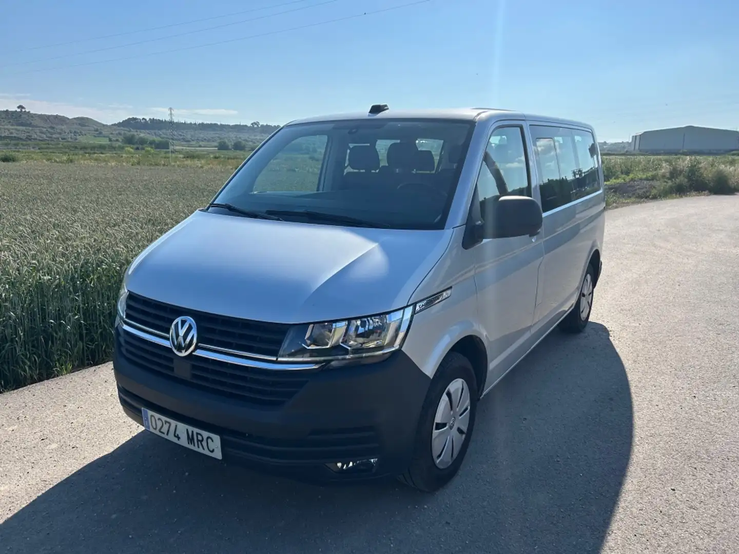 Volkswagen T5 Caravelle 2.0TDI Batalla Corta 110kW Aut Gris - 1