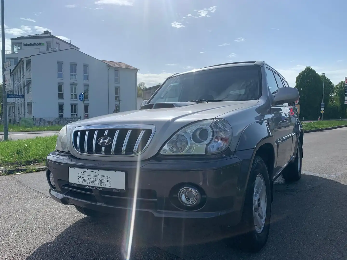 Hyundai Terracan 2,9 CRDi GL*AUTOMATIK*LEDER*ANHÄNGERK. Gris - 1