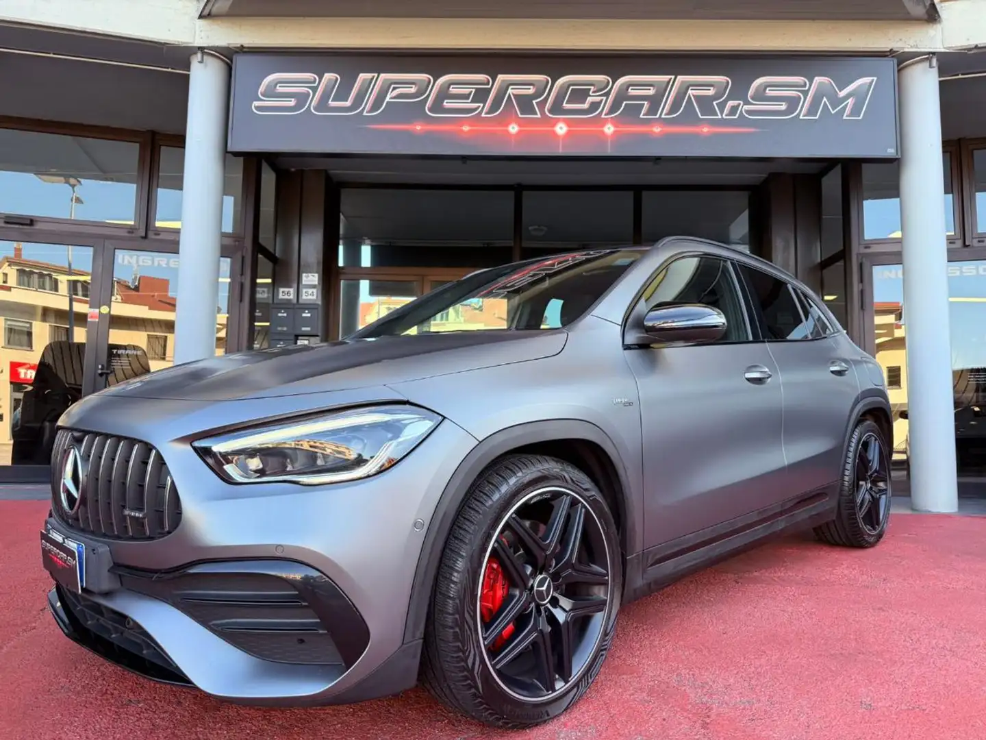 Mercedes-Benz GLA 35 AMG 4Matic DESIGNO MAGNO OPACO PANORAMA GARANZIA Grigio - 1