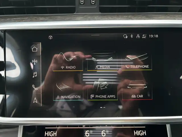 Audi A6 view 26