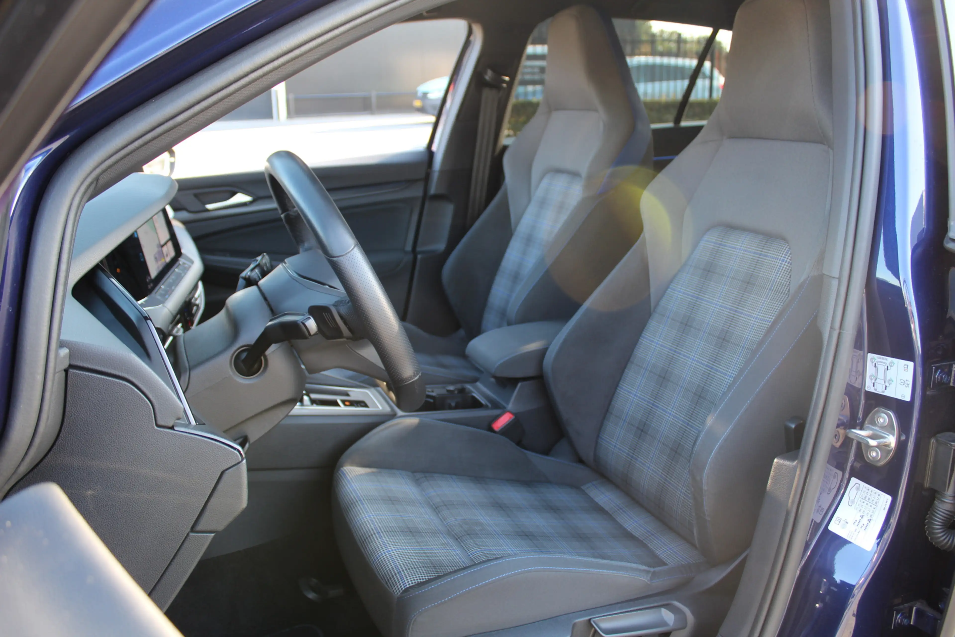 Volkswagen Golf GTE 1.4 eHybrid | Winter pakket | 4 season banden — photo 4