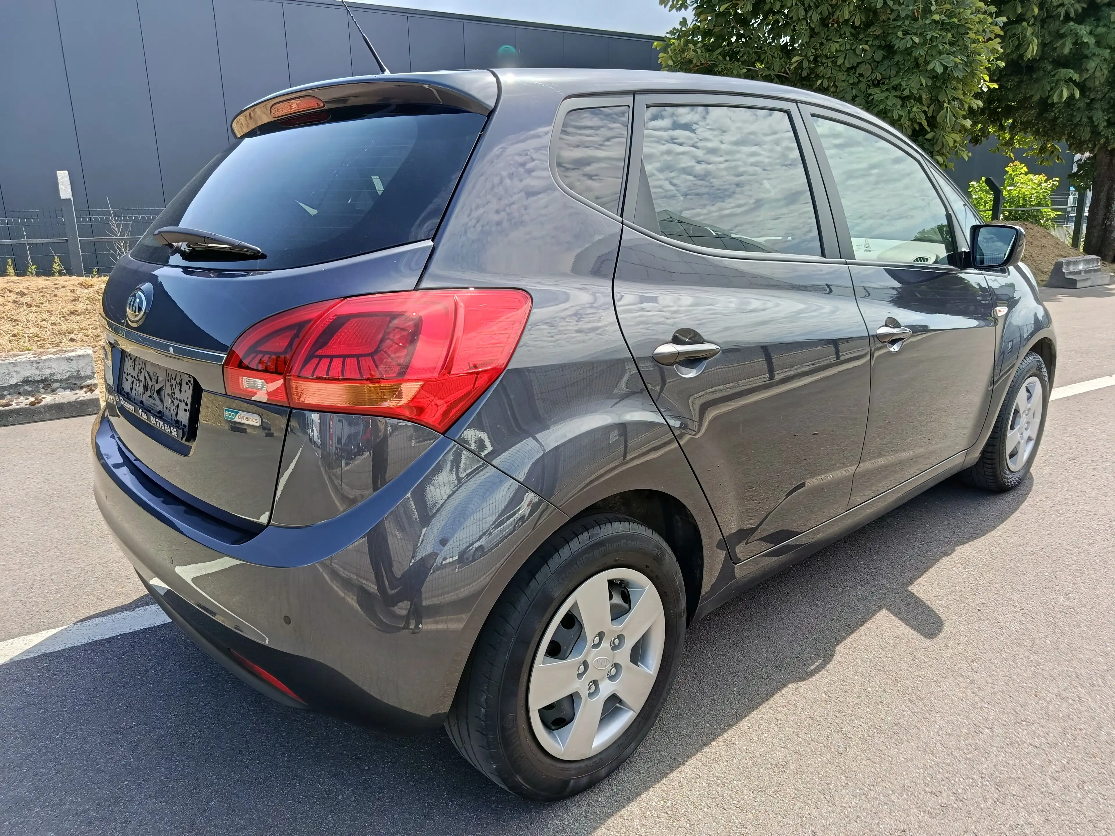 Kia Venga 1.4i Lounge — photo 3