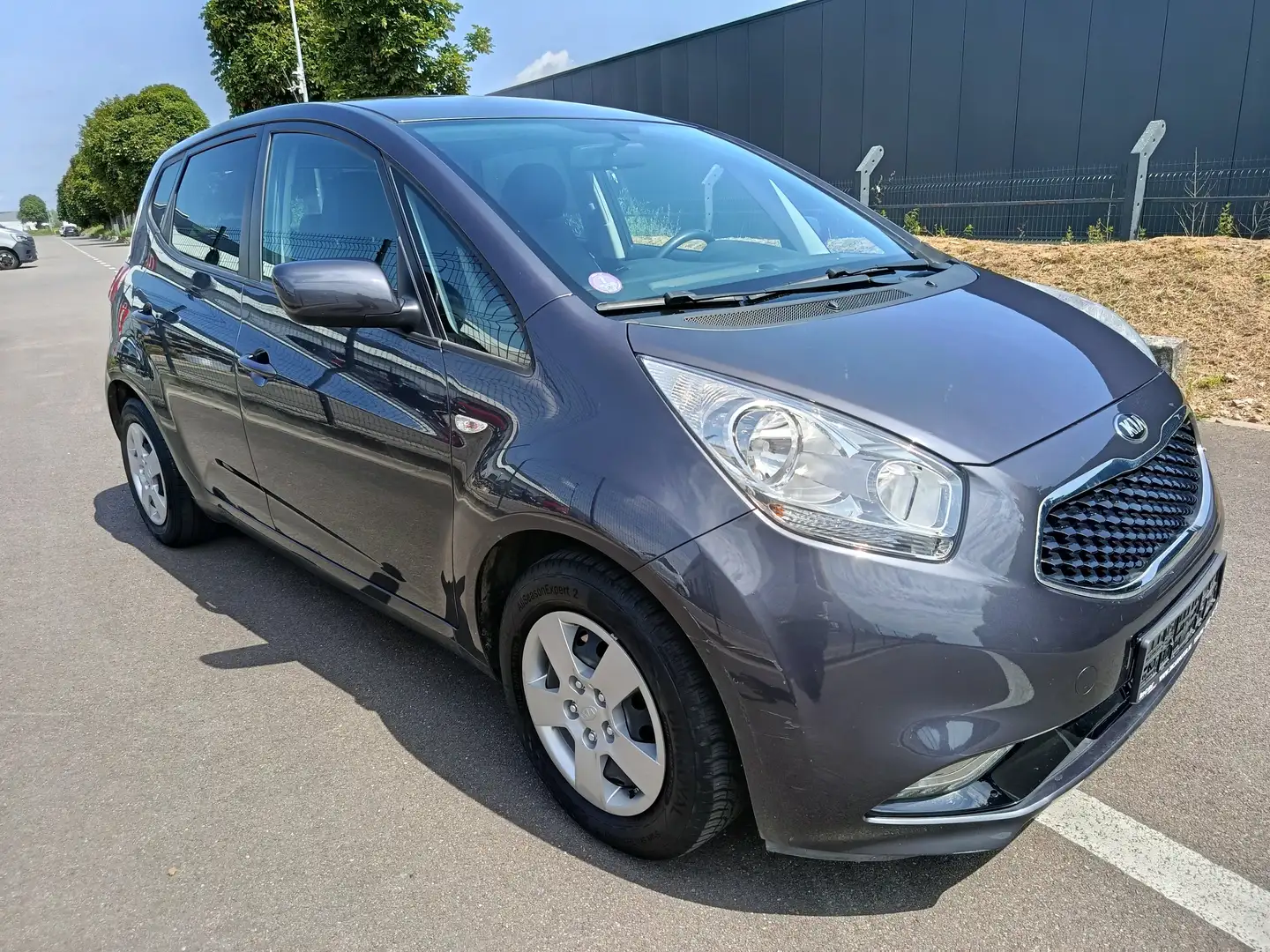 Kia Venga 1.4i Lounge Grijs - 2
