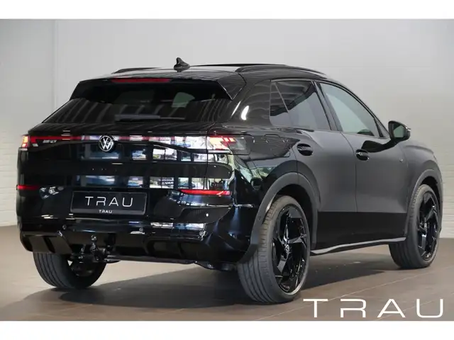 Volkswagen T-Roc view 6
