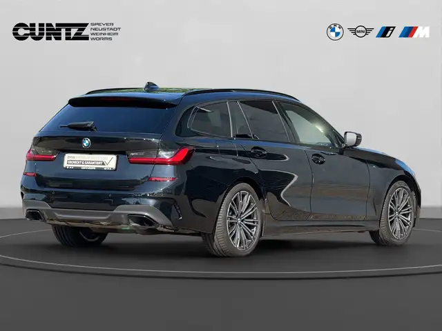 BMW 3 Series view 6