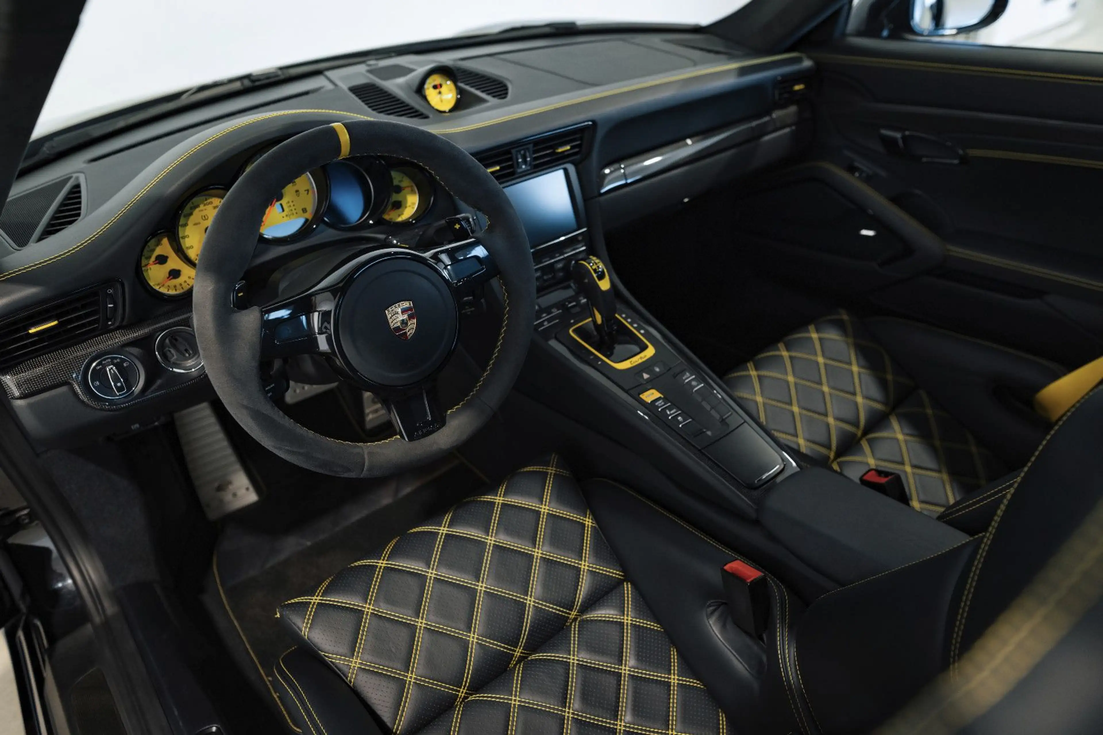 Porsche 911 Turbo S Techart — photo 11