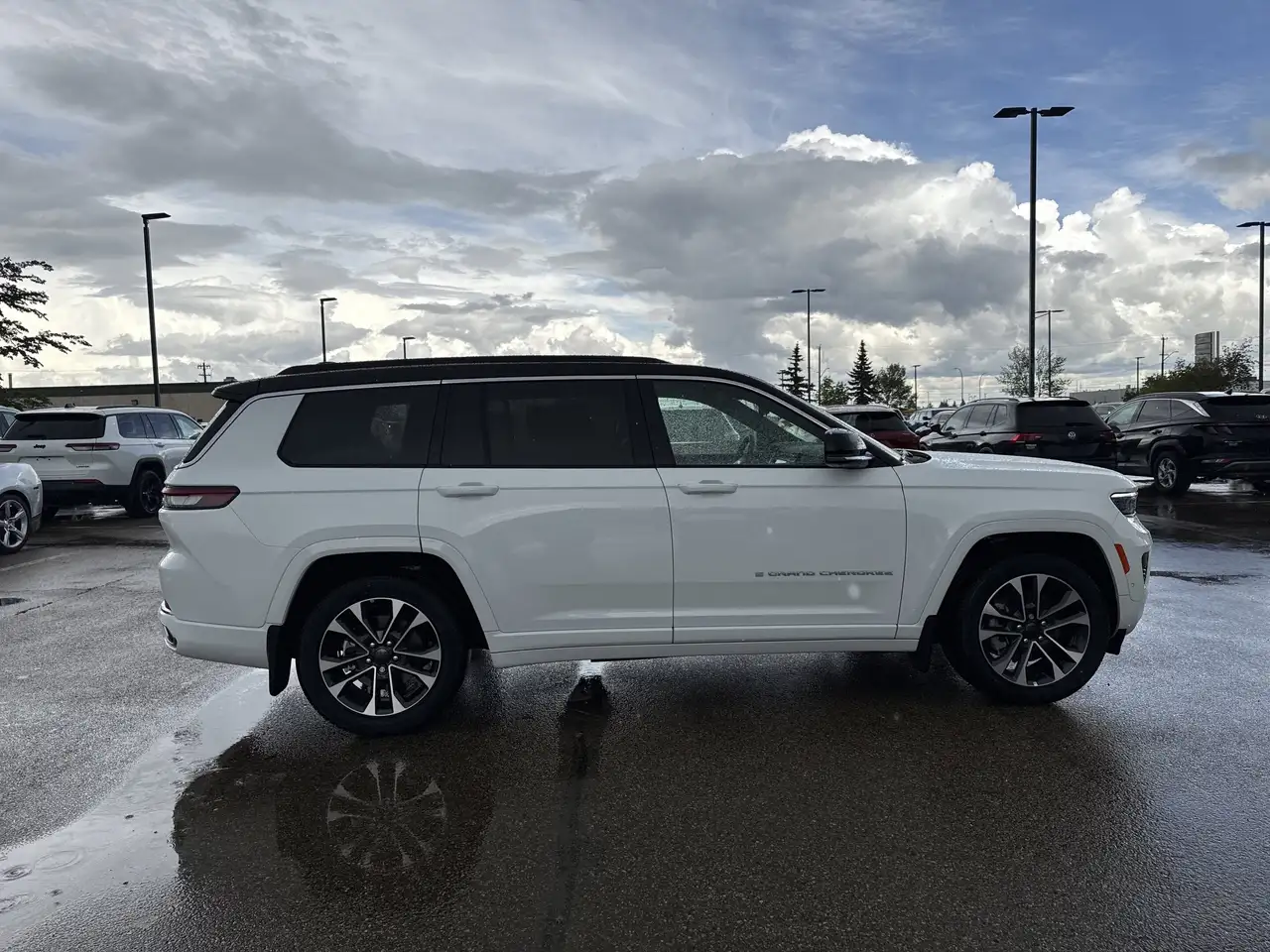 Jeep Grand Cherokee снимка Jeep Grand Cherokee