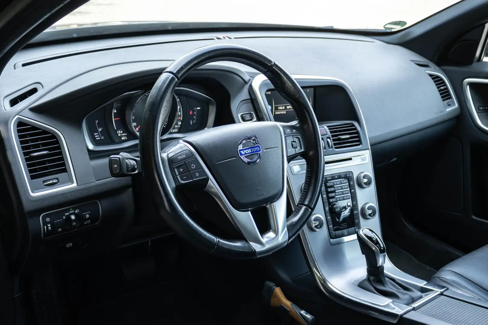 Volvo XC60 T5 GEARTRONIC POLAR+ | Lederen bekleding | Schuif- Noir - 2
