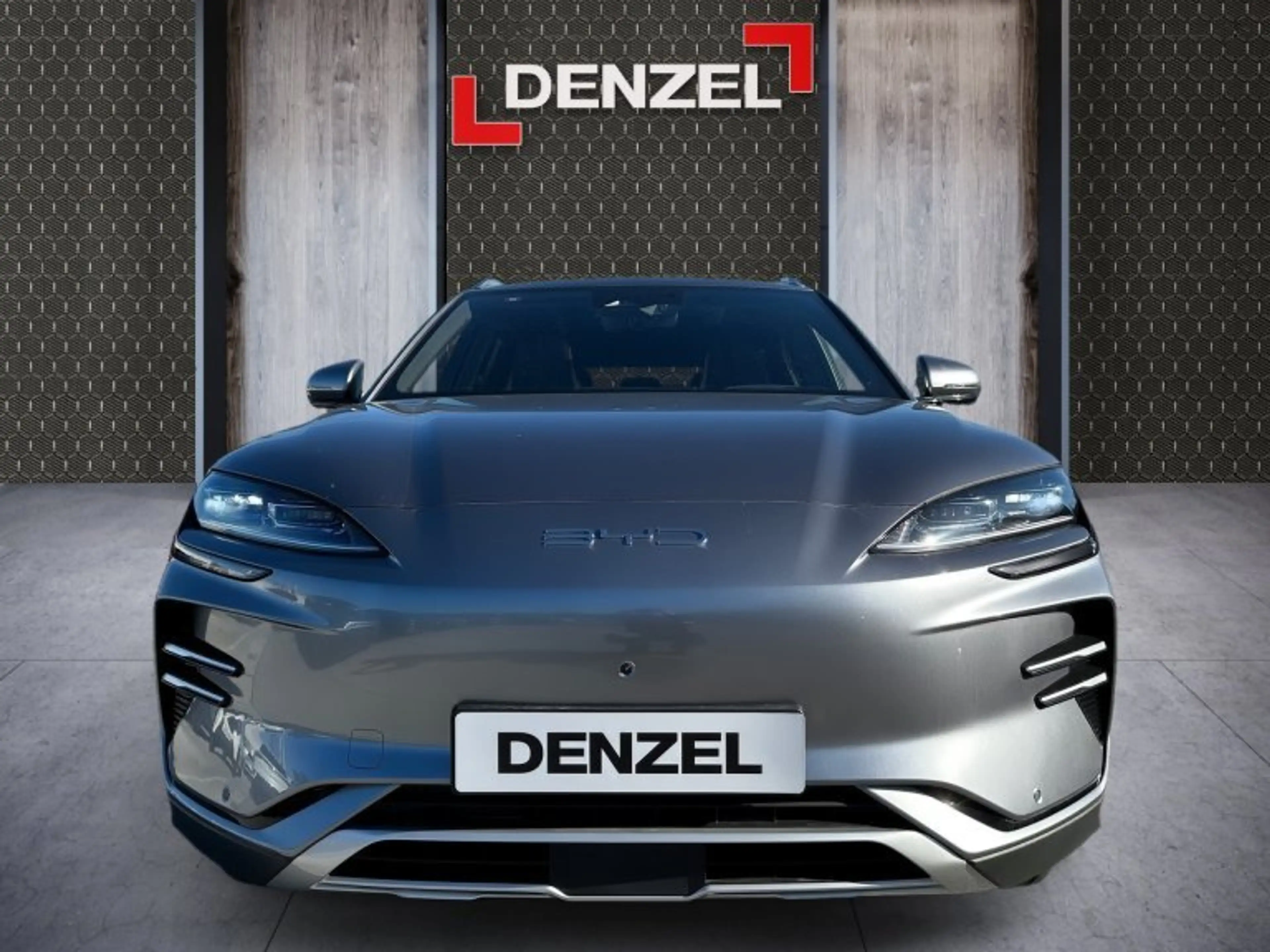 BYD Seal U DM-i Design AWD — photo 10