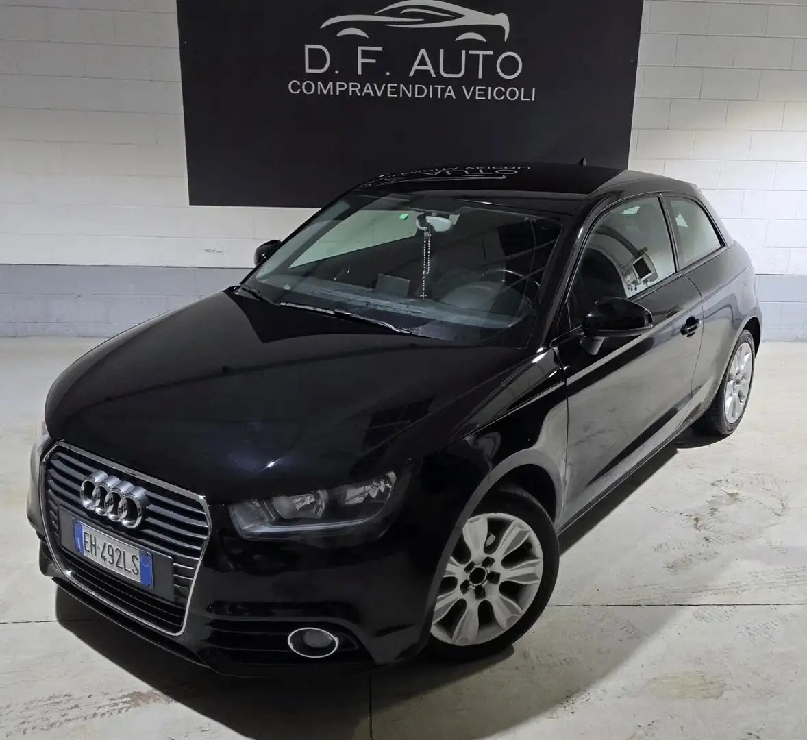 Audi A1 A1 1.2 TFSI NEOPATENTATI NAVI BLUETOOTH PELLE Noir - 1